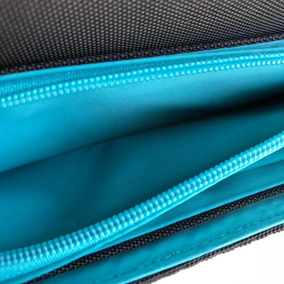 Travelon women’s black wallet - Picture 4 of 8